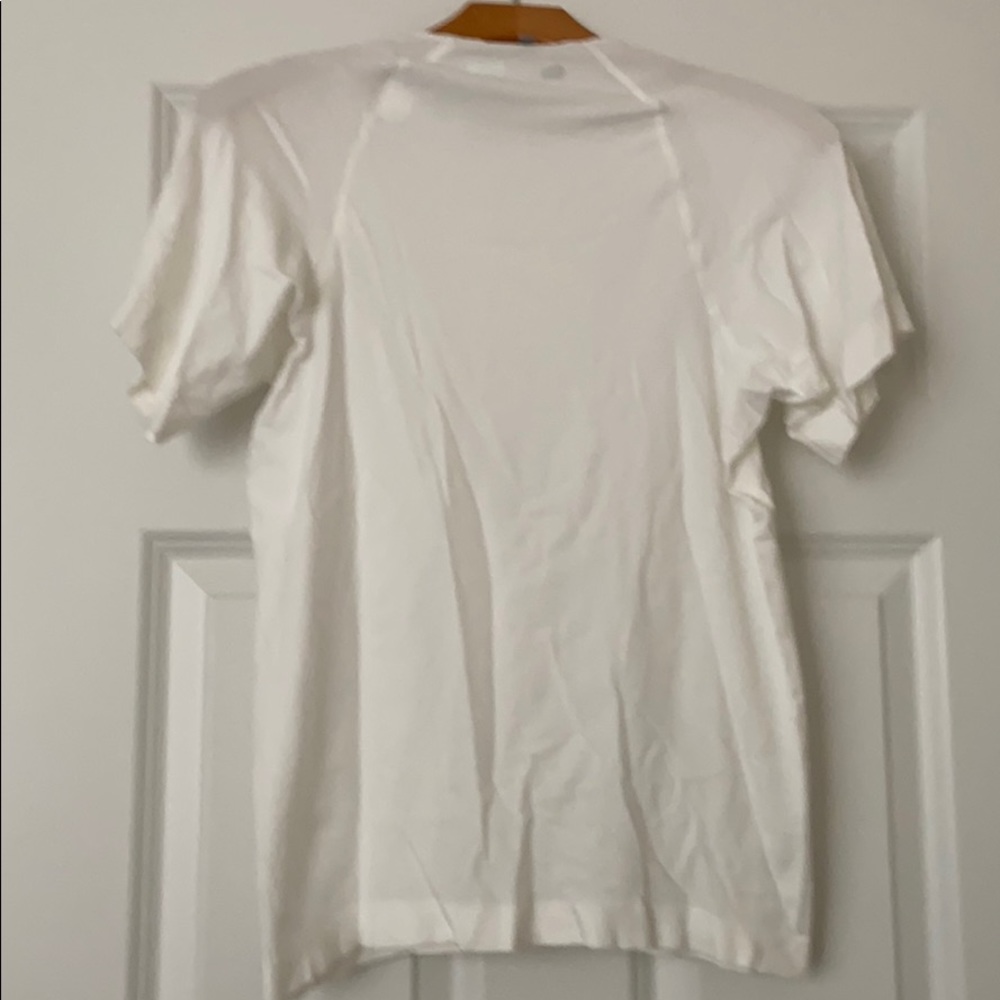 Woman’s Nike Fit Dry Top - Size M - Picture 2 of 5